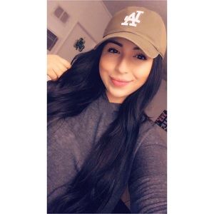 Meet your Posher, Maria